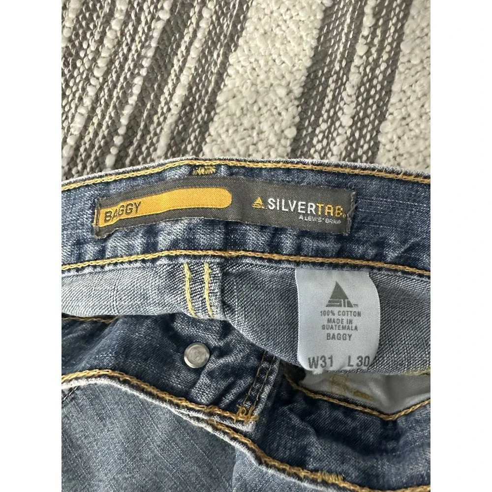 Levis pre owned